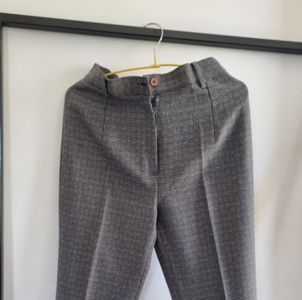 Pantalón Cuadrillé Gris.