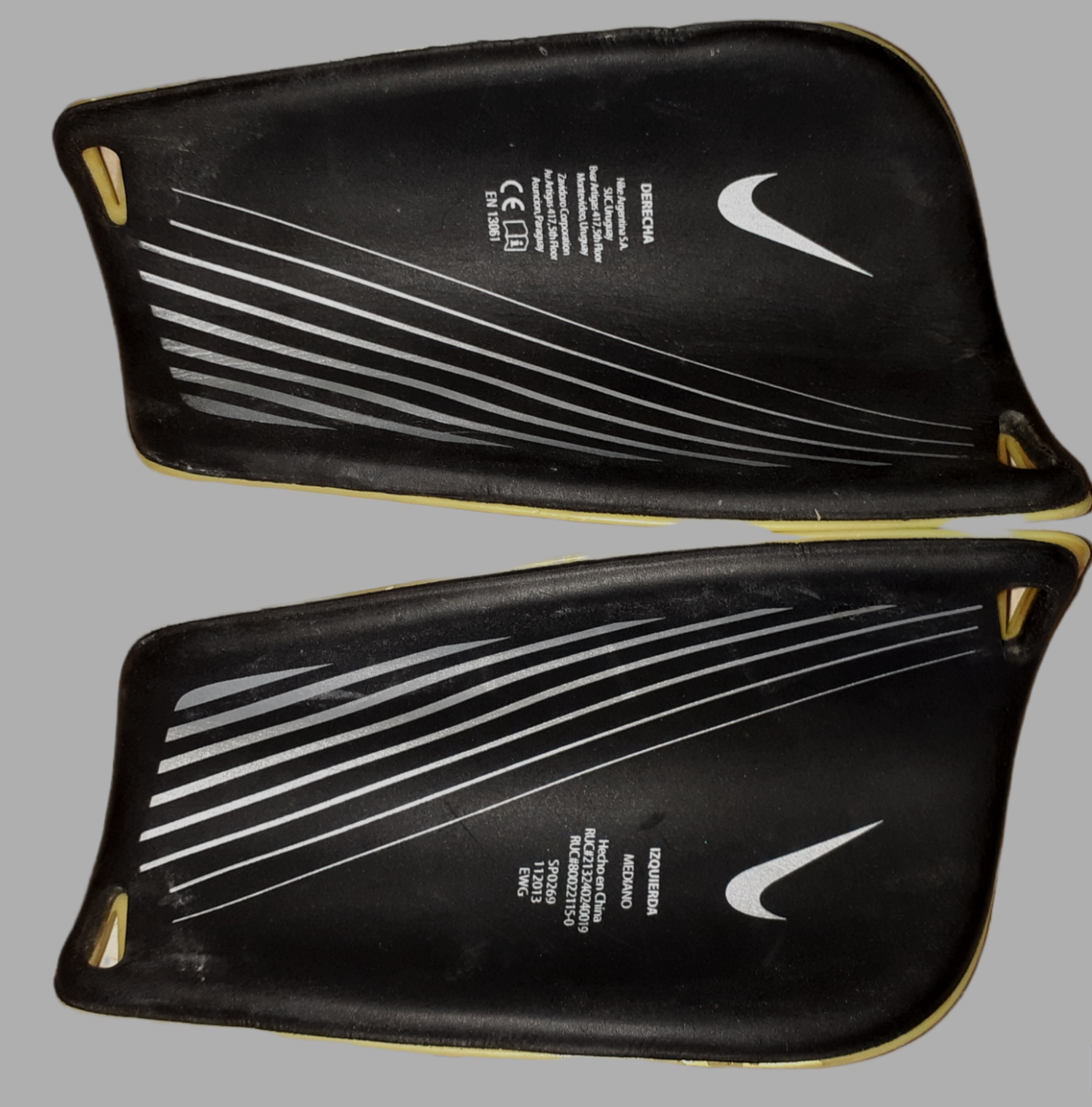 Canilleras nike