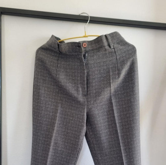 Pantalón Cuadrillé Gris.