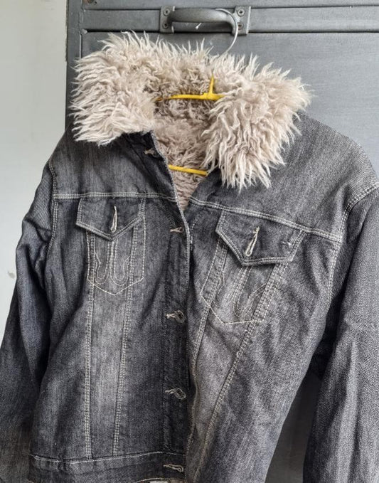 Campera de Jean con Corderito.